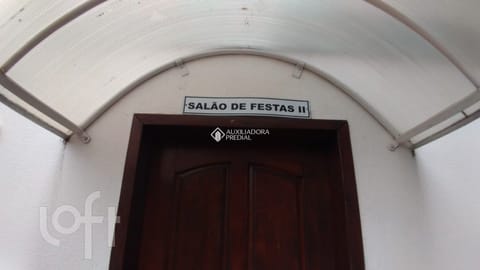 Image 26 - 250178
